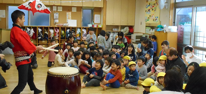 保育園で和太鼓演奏