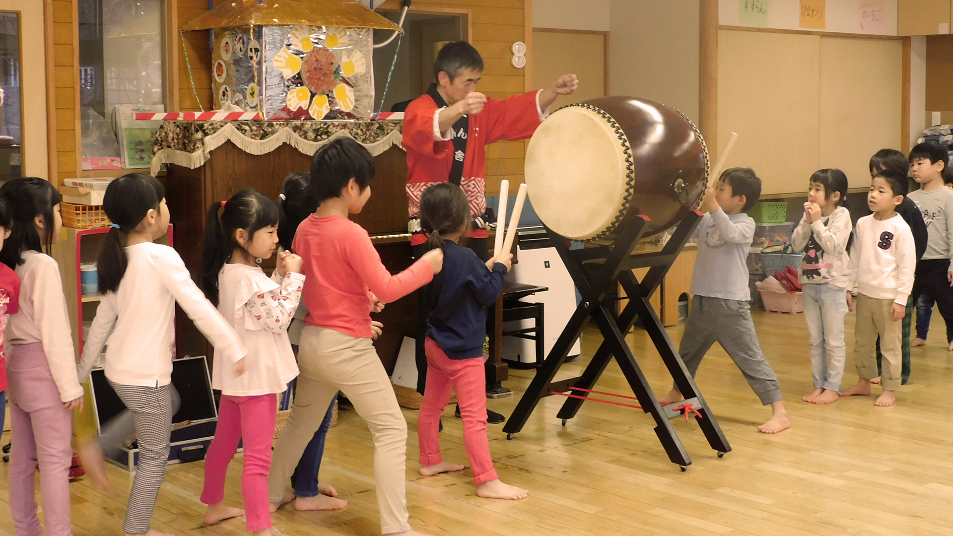 保育園｜年長児の和太鼓体験